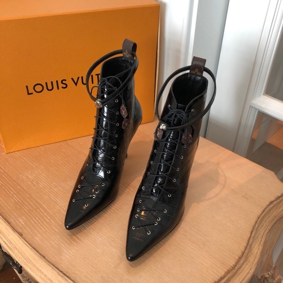 LV JANET ANKLE BOOT - Picture 1 of 6